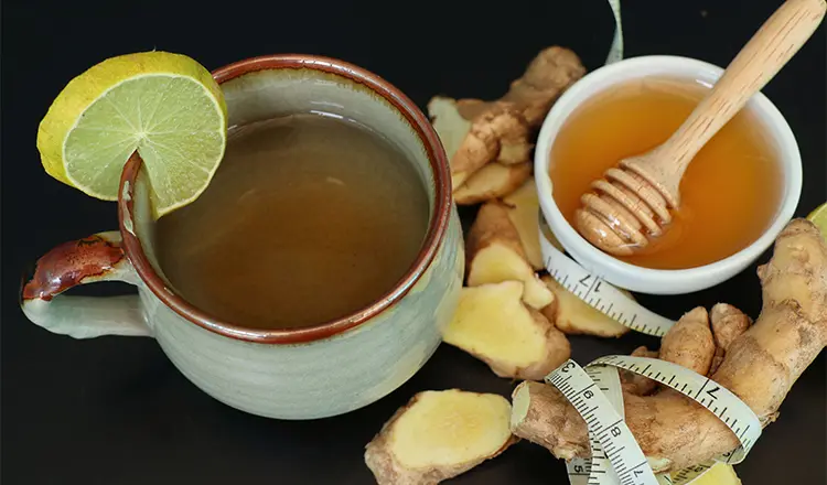 Имбирь для стройности: как приготовить домашний напиток, который помогает похудеть