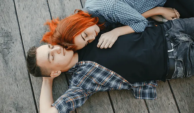 Когда любовь мешает учёбе: что делать родителям подростка