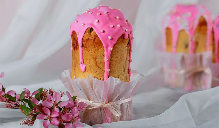 Домашний кулич со свекольной глазурью – необычный рецепт от Александра Бельковича