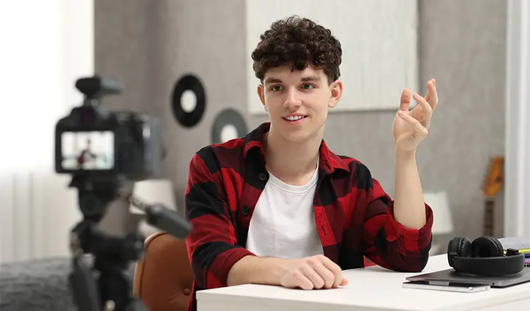 "Мама, я хочу учиться на режиссёра". История, в которой узнает себя почти каждый родитель