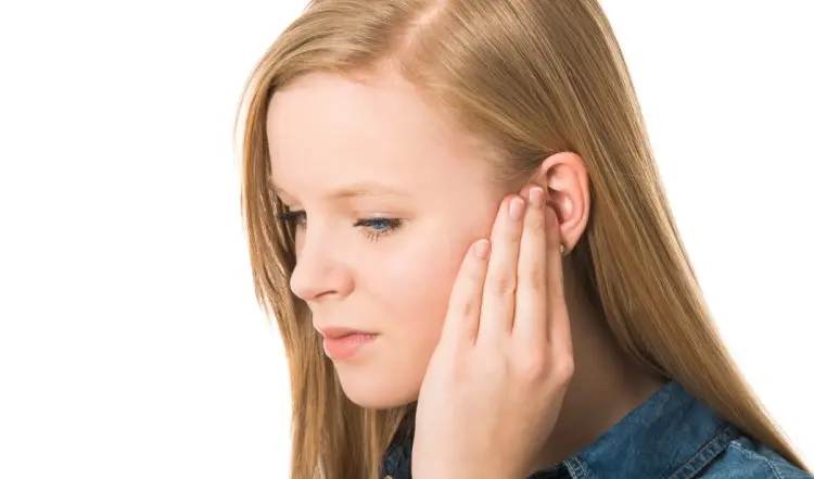 Как понять, что возникли проблемы со слухом и устранить их