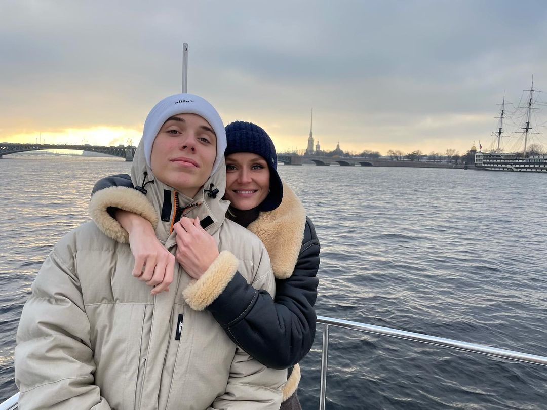 Полина Гагарина отметила 14-летие сына: 'Выглядишь, как его младшая сестра'