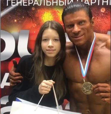Елена Борщева: муж-бодибилдер и 14-летняя дочь на подиуме