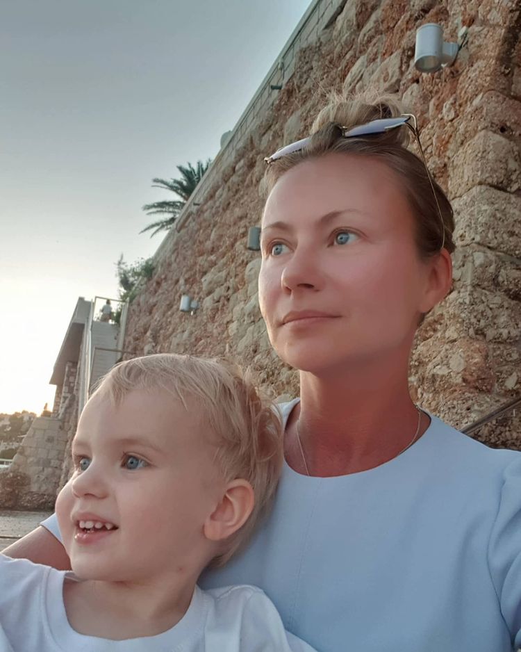 Мария Миронова с малышом-сыном: 'Глаза у вас папины'