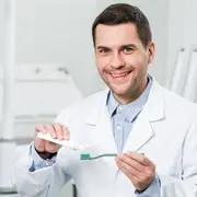 Владимир Шипков: Когда чистить зубы – до или после завтрака?