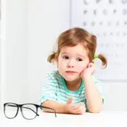 Игорь Азнаурян: Как понять, что у ребенка портится зрение