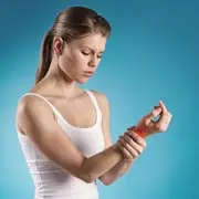 Почему болят кисти рук? Упражнения при туннельном синдроме