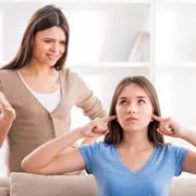 Виктория Шиманская: Как меньше ругаться с родителями: 5 секретов общения для подростков