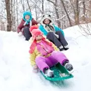Женя Кац: 32 способа занять ребенка на зимней прогулке
