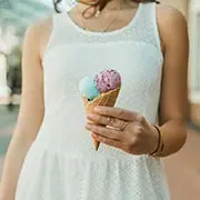 Стоит ли в жару есть мороженое и пить газировку?