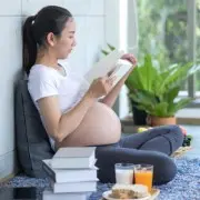 Беременная студентка: беременность во время учебы в институте