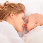 Анастасия Гареева: Скорей в свою кроватку! Как отучить ребенка от совместного сна?