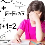 Ребенок не дружит с математикой и теряется в пространстве: 8 главных вопросов о дискалькулии