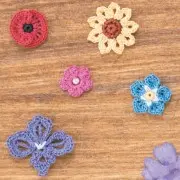 Стэффи Глэйвс: Микровязание крючком: 5 схем для вязания крошечных цветов