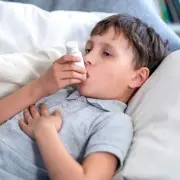 Бронхиальная астма у детей: почему возникает и как с ней жить