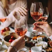 5 принципов пития, которые заложат культуру потребления вина в семье