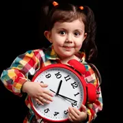 Как научить ребенка определять время? Игры с часами