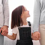 Что такое синдром старшего ребёнка и почему о нём говорят