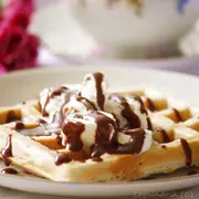 Татьяна Lapundrik: Завтрак или десерт: рецепт вафель с шоколадным соусом