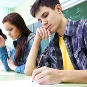 Почему подросткам не нравится школа