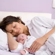 Джеймс Дж. МакКенна: Сон ребенка рядом с матерью и развитие мозга