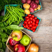 Владимир Спиричев: Овощи и фрукты весной: как сохранить витамины?