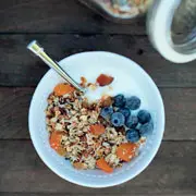 Анна Людковская: Завтраки - 3 рецепта в духовке: гурьевская каша, крупеник и мюсли