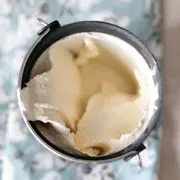 Ирина Чадеева: Домашнее мороженое: ванильное классическое и сорбет с малиной