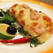 Рецепты к праздничному столу: салат с тунцом и семга в духовке