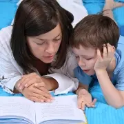 Как учить ребенка читать: 4 основных метода обучения чтению