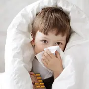 Лечение простуды: какие лекарства от гриппа и ОРВИ не работают и почему