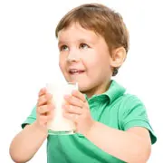 Какое молоко давать ребенку после года? 