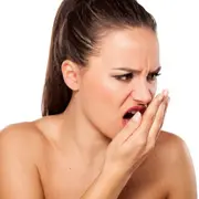Запах изо рта: что делать? Почему изо рта плохо пахнет