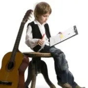 Частное обучение музыке или музыкальная школа? Преимущества и недостатки 