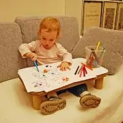 Детский столик своими руками: легкий и удобный