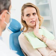 Внезапная зубная боль: что делать? Обезболивающие и другие средства