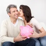 Семейный бюджет трещит по швам? Как мотивировать мужа