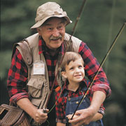 Рыбалка с дедушкой, или Первый урок выживания