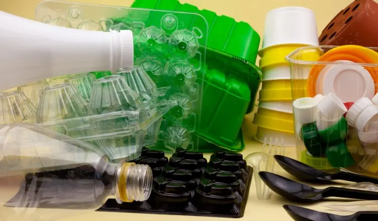 Сортировка пластика: разбираемся в его видах