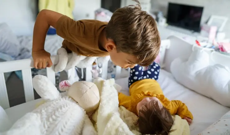 Как уложить спать детей разного возраста?