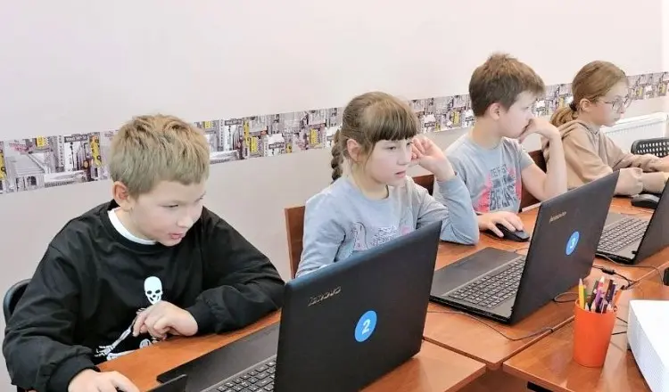 С чего начать изучать программирование для детей в Москве в 2024 году: советы педагогов