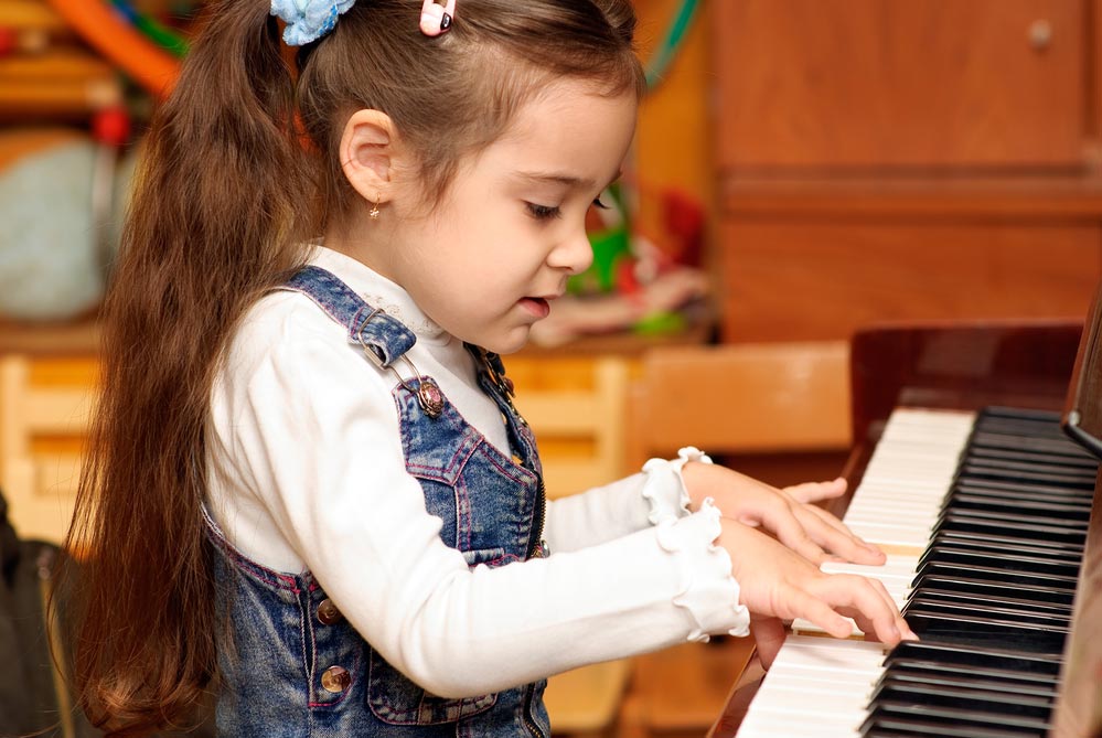 Занятия музыкой для детей