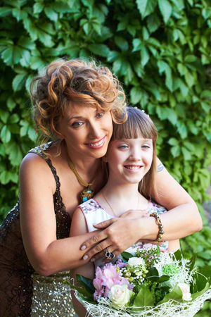 Елена Воробей с дочкой