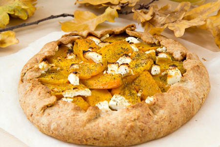 Рецепт пирога с луком-пореем, тыквой и фетой: вкус осени