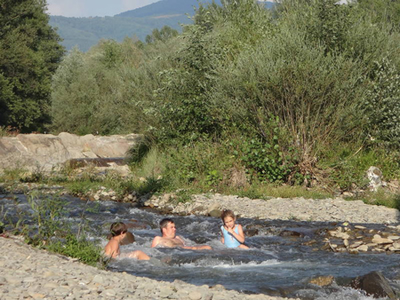 Отдых с 4 детьми в Закарпатье: лечебная вода и варенье из ежевики