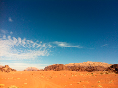 Иордания: пустыня Вади Рам - день на верблюде и ночь в палатке