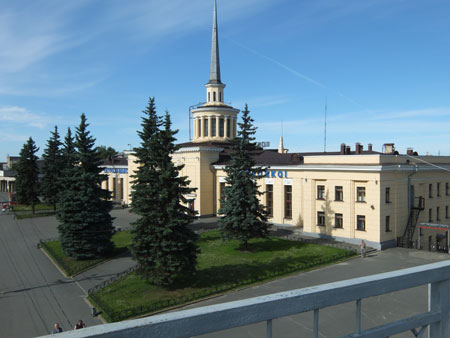 Железнодорожный вокзал в Петрозаводске