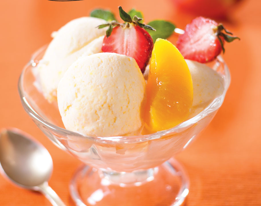 Домашнее мороженое с персиками