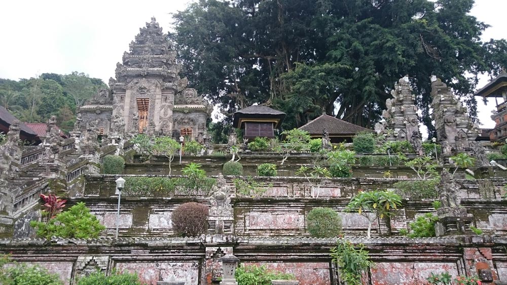 Балийские храмы: древние, домашние и повсеместные
