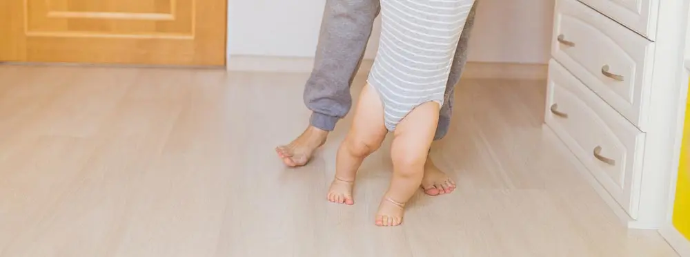 Причины ходьбы на носочках у детей